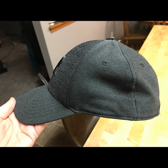 Under Armour Classic Fit Heathered Blitzing Hat - Picture 8 of 8